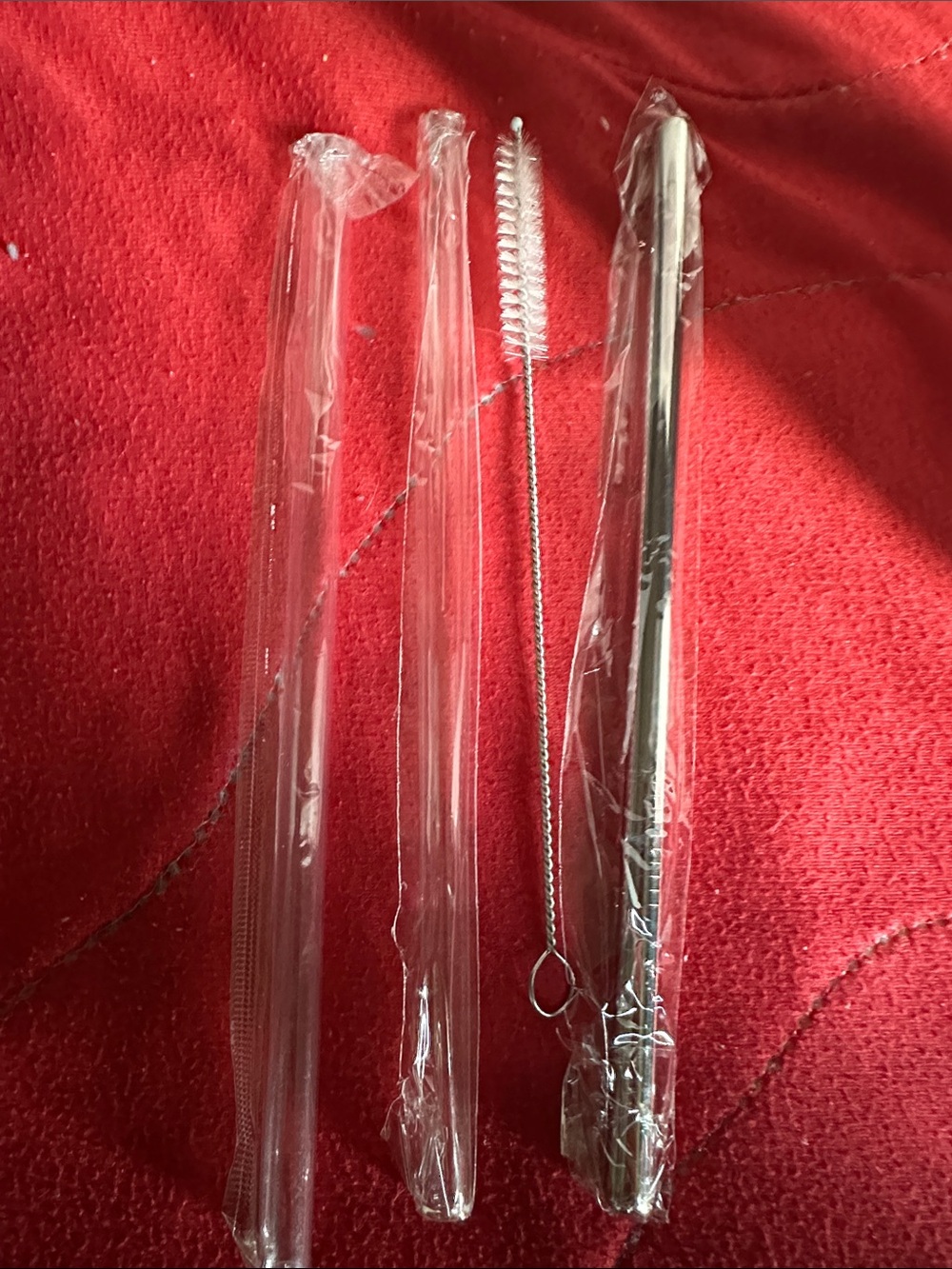 Monogram Floral 'B' Frosted Bottle with wooden Lid 3 straws and cleaning tool - Picture 6 of 8